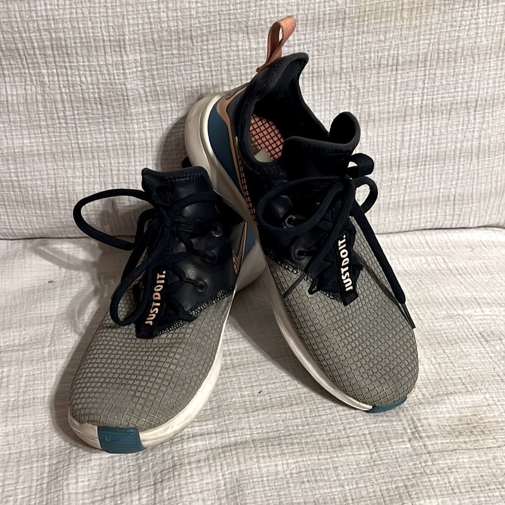Nike Free Tr 8 Neo women shoes